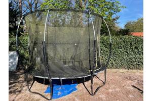 Trampoline
