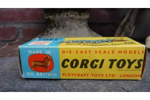 Corgi toy ploeg No 61 M