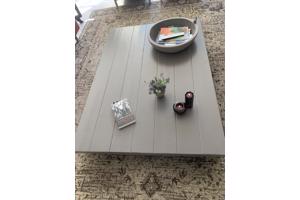 Stoere houten salontafel