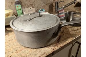 Vijf liter ( oude, professionele) steelpan