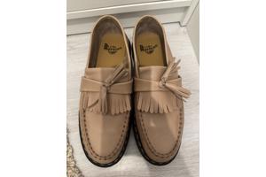 Dr martens loafers maat 42