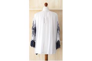 Mooi shirt / blouse, wit/blauw, 1 maat 36,38,40 (nieuw)