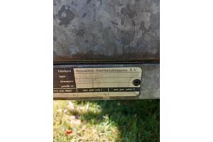 Te koop: Aanhangwagen met deksel afsluitbaar