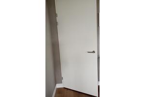 Witte binnen opdekdeur