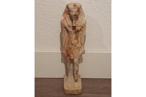 Egyptische Farao  Thoetmosis III Beeldje