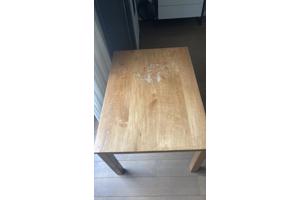 Massief houten tafel 125 x 90cm