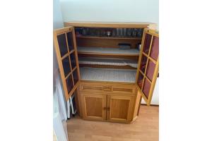 Houten vitrinekast