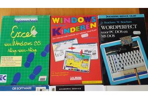 Handboeken oude computersystemen