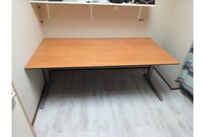 Zeer goede staat - Ahrend bureau - 200x100cm (ZWAAR) - 5jr jong