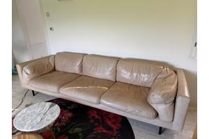 Aangeboden Lange leren bank 1.70m