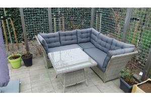 Loungeset voor in de tuin