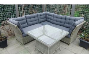 Loungeset voor in de tuin