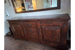 Dressoir met bijpassende spiegel