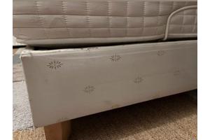 Treca onderstel incl 2 Treca matrassen. Afmeting 200x200