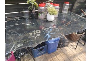 Glazen tafel