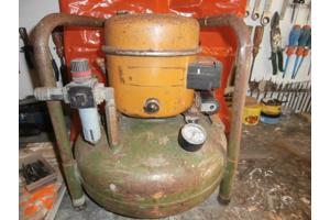 Te koop aangeboden compressor
