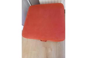 Rode vierkante poef met opbergruimte