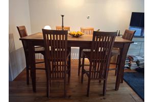 Hoge teakhouten eethoek