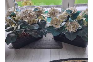 2x plantenbak met kunst hortensia's hydrangea