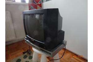 Sharp kleuren TV 37 cm en DVD player