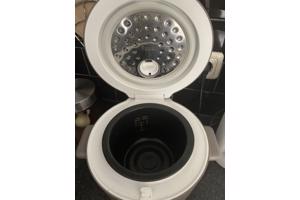 YumAsia Tsuki Mini Rice Cooker