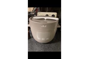 YumAsia Tsuki Mini Rice Cooker