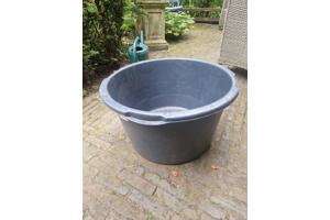 Kleine vijverbak rond