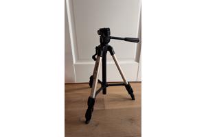 Velbon CX 444 tripod for photography or filmming