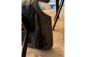 Uitschuifbare eettafel "Bjursta" IKEA + 4 stoelen