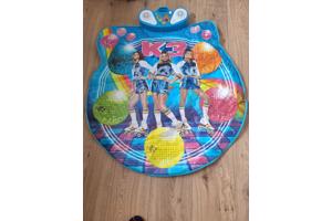 K3 dansmat, microfoon en  jurkje (mt 116)