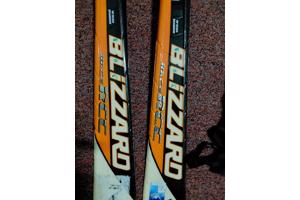 Complete ski set met helm en schoenen