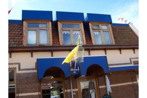 TEKOOP Akkrum CENTRUM  A1 DEGELIJK KARAKTERSTIEK HOEK WOON e