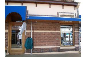 TEKOOP Akkrum CENTRUM  A1 DEGELIJK KARAKTERSTIEK HOEK WOON e