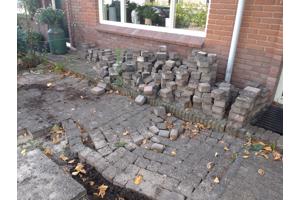 Ruim 10 vierkante meter aan klinkers