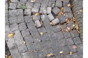 Ruim 10 vierkante meter aan klinkers