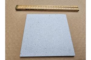 29 lichtgrijze vloertegels 14,6 x14,6