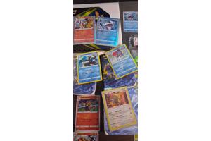 Bulk Pokémon kaarten uit verschillende series