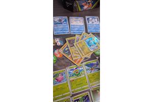 Bulk Pokémon kaarten uit verschillende series