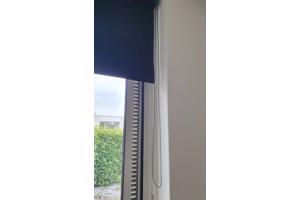 Rolgordijnen, verduisterend,  slechts 1jr oud