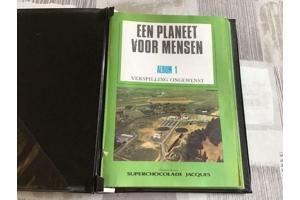 BOEKEN ; PLANEET VOOR MENSEN 4 stuks , algemene kennis