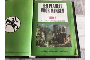 BOEKEN ; PLANEET VOOR MENSEN 4 stuks , algemene kennis