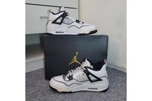 Jordan 4 DIY.