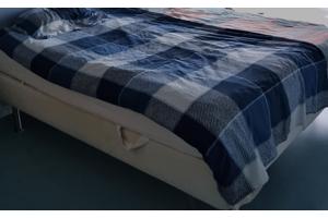 Bed en matras, pocketvering + traagschuim toplaag