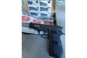 P84 Copy Zwitsers Legerpistool