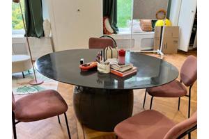 Unieke designtafel van MADE