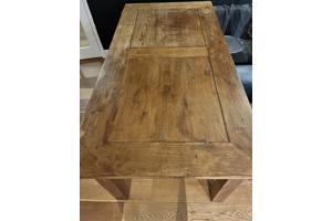 Mooie eikenhouten eettafel 180