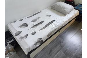 Eenpersoons bed met handige opberglade matras afmeting 190x80