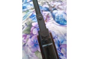 Norica 61, cal. 4,5mm met houten kolf.