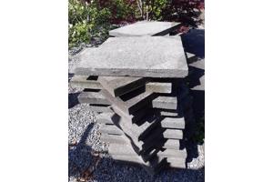 37 grijze betontegels 60 x 60