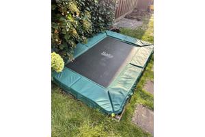 Salto Trampoline 214 x 153 inground